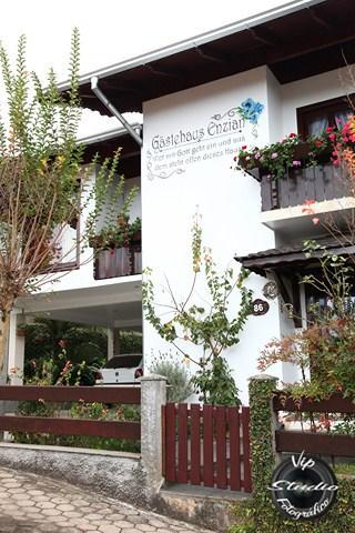 Hospedaria Gastehaus Enzian Treze Tílias 外观 照片