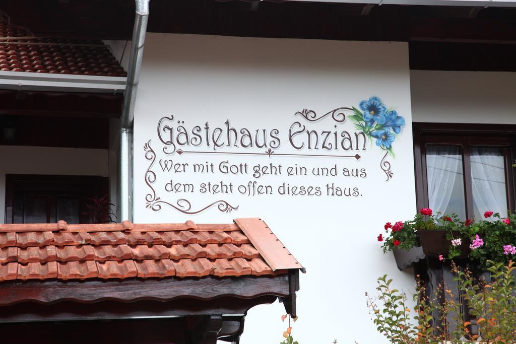 Hospedaria Gastehaus Enzian Treze Tílias 外观 照片